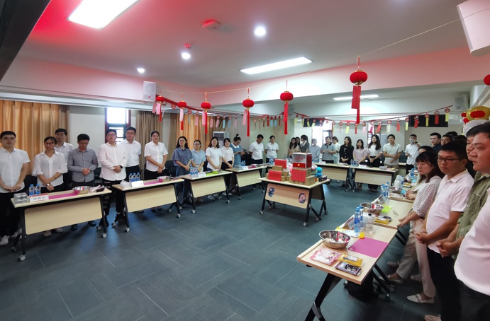 共青團(tuán)南昌市政建設(shè)集團(tuán)有限公司委員會舉辦了“承傳統(tǒng)文化，享團(tuán)圓美滿”中秋主題活動6910.jpg