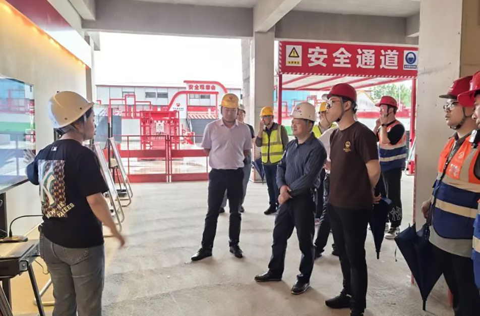 南昌市住建局曾偉到聯(lián)發(fā)九龍和悅、新建區(qū)人民醫(yī)院二部項(xiàng)目調(diào)研